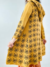 Load image into Gallery viewer, Vintage daisy duster style cardigan
