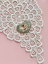 Load image into Gallery viewer, Vintage heart shaped buckle
