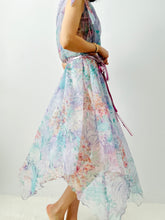Load image into Gallery viewer, Vintage 1970s pastel floral dress
