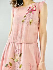 Vintage 1920s lilac color silk dress with ribbonwork