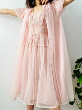 Load image into Gallery viewer, Vintage 1960s pastel pink peignoir lingerie set
