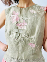Load image into Gallery viewer, Vintage Embroidered Linen Top
