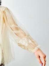 Load image into Gallery viewer, Vintage beige tulle lace blouse
