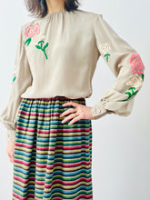 Load image into Gallery viewer, Vintage 1940s style embroidered top
