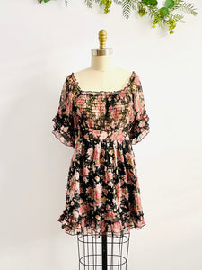 Vintage Ruched Floral Dress Ruffled Flounce Flared Sleeves