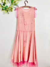 Load image into Gallery viewer, Vintage 1920s lilac color silk dress with ribbonwork
