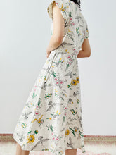 Load image into Gallery viewer, Vintage 1940s “Doves &amp; Florals” novelty print dress
