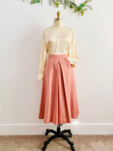 Load image into Gallery viewer, Vintage 1970s High Waisted Dusty Pink A Line Wool Skirt
