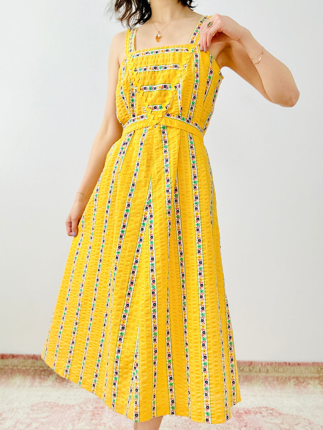 Vintage 1940s yellow floral dress