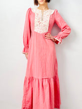 Load image into Gallery viewer, Vintage 1970s pink dress
