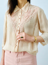 Load image into Gallery viewer, Vintage 1940s silk blouse with pink soutache trim
