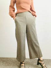 Load image into Gallery viewer, Vintage Plaid Parisian Chic Wide Leg Pants with Pockets
