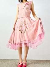Load image into Gallery viewer, Vintage 1920s lilac color silk dress with ribbonwork
