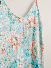 Load image into Gallery viewer, Vintage pastel floral slip

