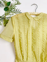 Load image into Gallery viewer, Vintage 1940s sage green ruched top with Peter Pan collar
