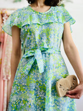 Load image into Gallery viewer, Vintage 1920s style green floral dress
