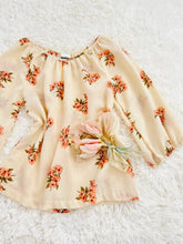 Load image into Gallery viewer, Vintage Catalina floral top
