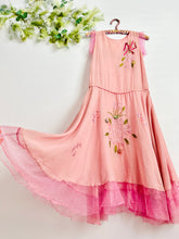 Load image into Gallery viewer, Vintage 1920s lilac color silk dress with ribbonwork
