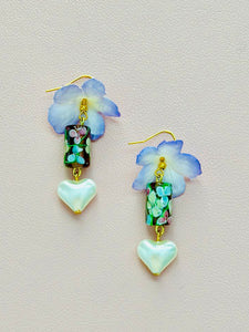 Vintage lilac glass floral earrings
