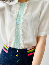 Load image into Gallery viewer, Vintage 1940s white embroidered top

