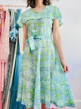 Load image into Gallery viewer, Vintage 1920s style green floral dress
