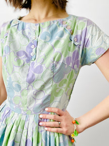 Vintage 1940s pastel “fleur-de-lis” novelty print dress