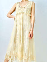 Load image into Gallery viewer, Vintage 1920s style lace dress
