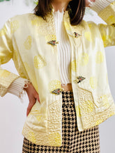 Load image into Gallery viewer, Vintage Chinese Embroidered Jacket with Pockets
