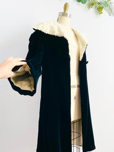 Vintage 1930s Satin Lined Velvet Coat w Fur Collar