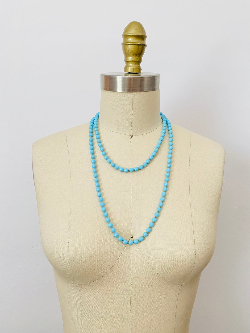 Vintage 1920s turquoise color glass beads flapper necklace
