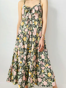 Vintage 1970s front knot floral dress