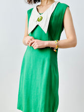 Load image into Gallery viewer, Vintage 1960s emerald green linen dress
