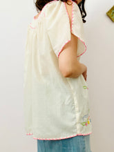 Load image into Gallery viewer, Vintage 1960s pink embroidered cotton top
