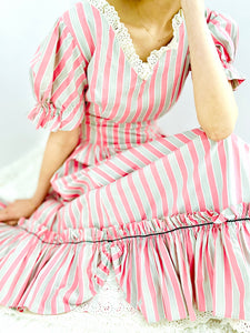 Vintage 1950s pink candy stripes dress