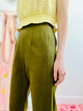 Load image into Gallery viewer, Vintage olive green textured trousers
