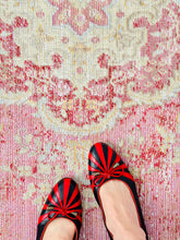 Load image into Gallery viewer, Vintage Bob Baker colorblock flats
