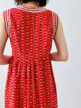Load image into Gallery viewer, Vintage 1960s zig zag floral dress
