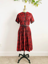 Load image into Gallery viewer, Vintage 1950s Novelty Print Dress Matching Belt
