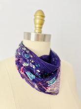 Load image into Gallery viewer, Vintage 1930s purple floral scarf/bandana
