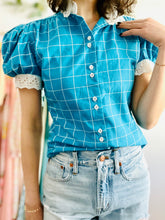Load image into Gallery viewer, Vintage 1950s blue puff sleeves top
