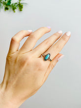 Load image into Gallery viewer, Vintage 925 silver turquoise ring
