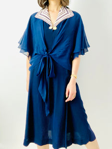 Vintage 1930s navy blue silk top w ribbon ties