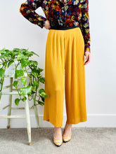 Load image into Gallery viewer, Mustard color mushroom pleated wide leg pants
