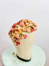 Load image into Gallery viewer, Vintage 1930s millinery fascinator w ombré pink flowers
