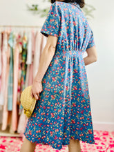 Load image into Gallery viewer, Vintage 1940s blue floral day dress
