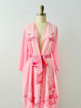 Load image into Gallery viewer, Vintage pink embroidered lounging robe
