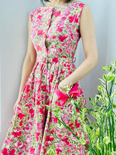 Load image into Gallery viewer, 1950s Ribbon Bow Floral Dress with Single Side Pocket Pink Buttons
