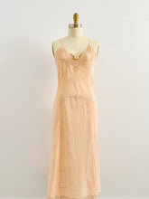 Load image into Gallery viewer, Vintage 1930s peach lingerie slip with ribbonwork flowers
