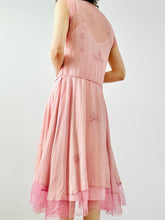 Load image into Gallery viewer, Vintage 1920s lilac color silk dress with ribbonwork

