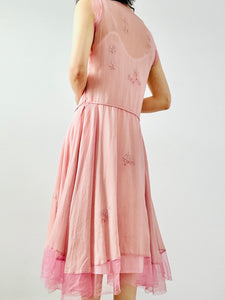 Vintage 1920s lilac color silk dress with ribbonwork